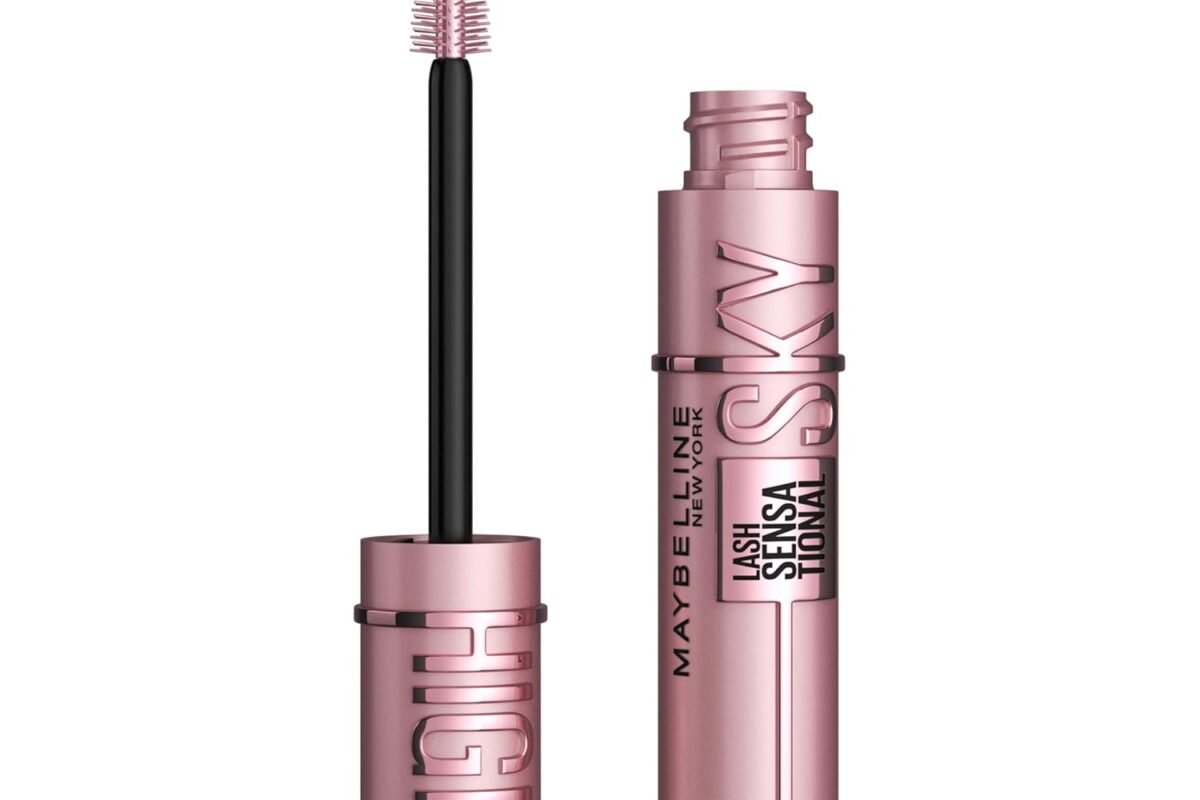 The $11 Drugstore Mascara That Gives Me False-Lash Length